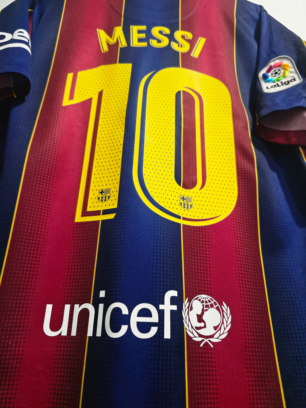 Authentic Barcelona Home Shirt 2020/21 #10 Messi Size: Large Condition:(9.5/10)