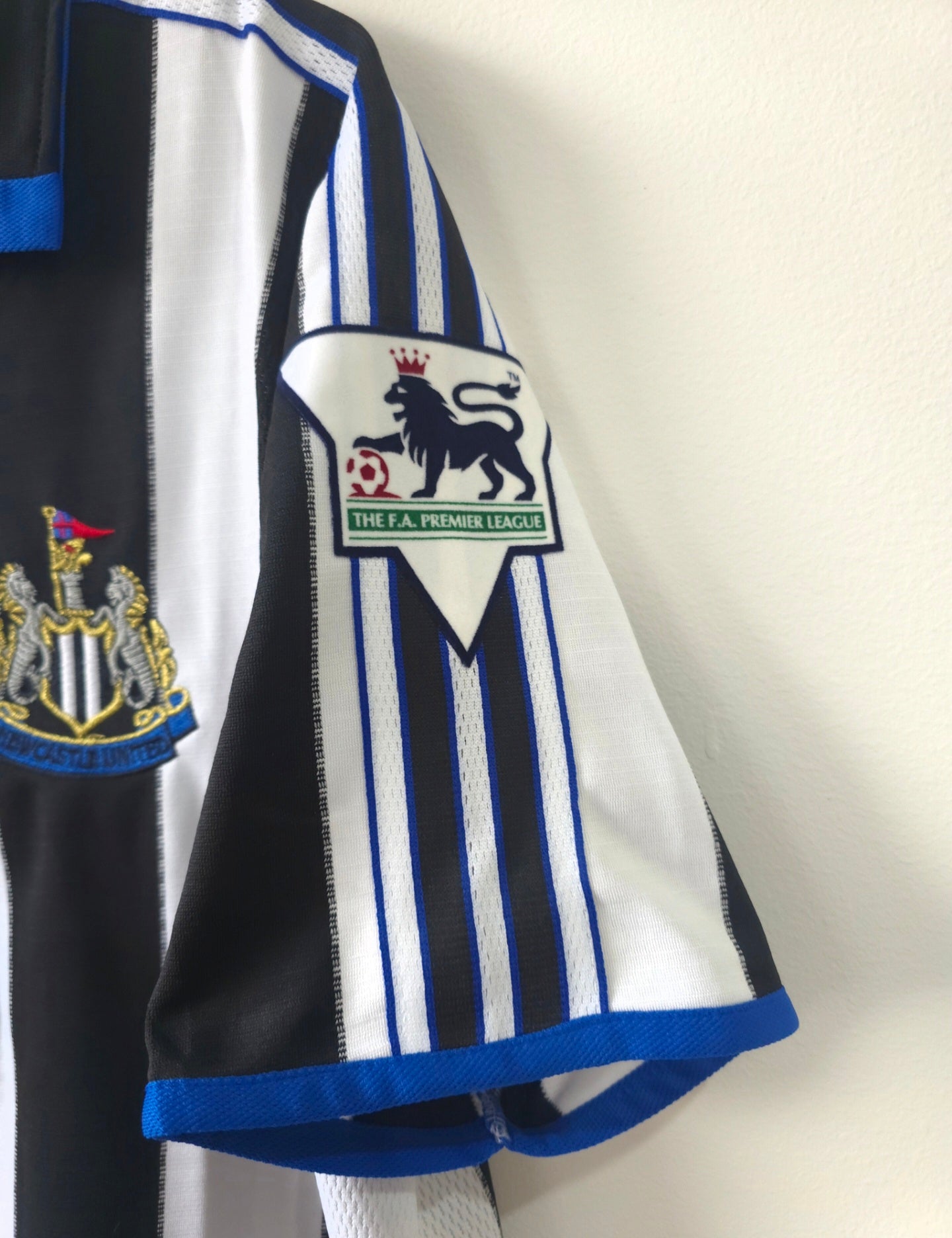 Newcastle United 1999/00 Home #9 Alan Shearer Retro