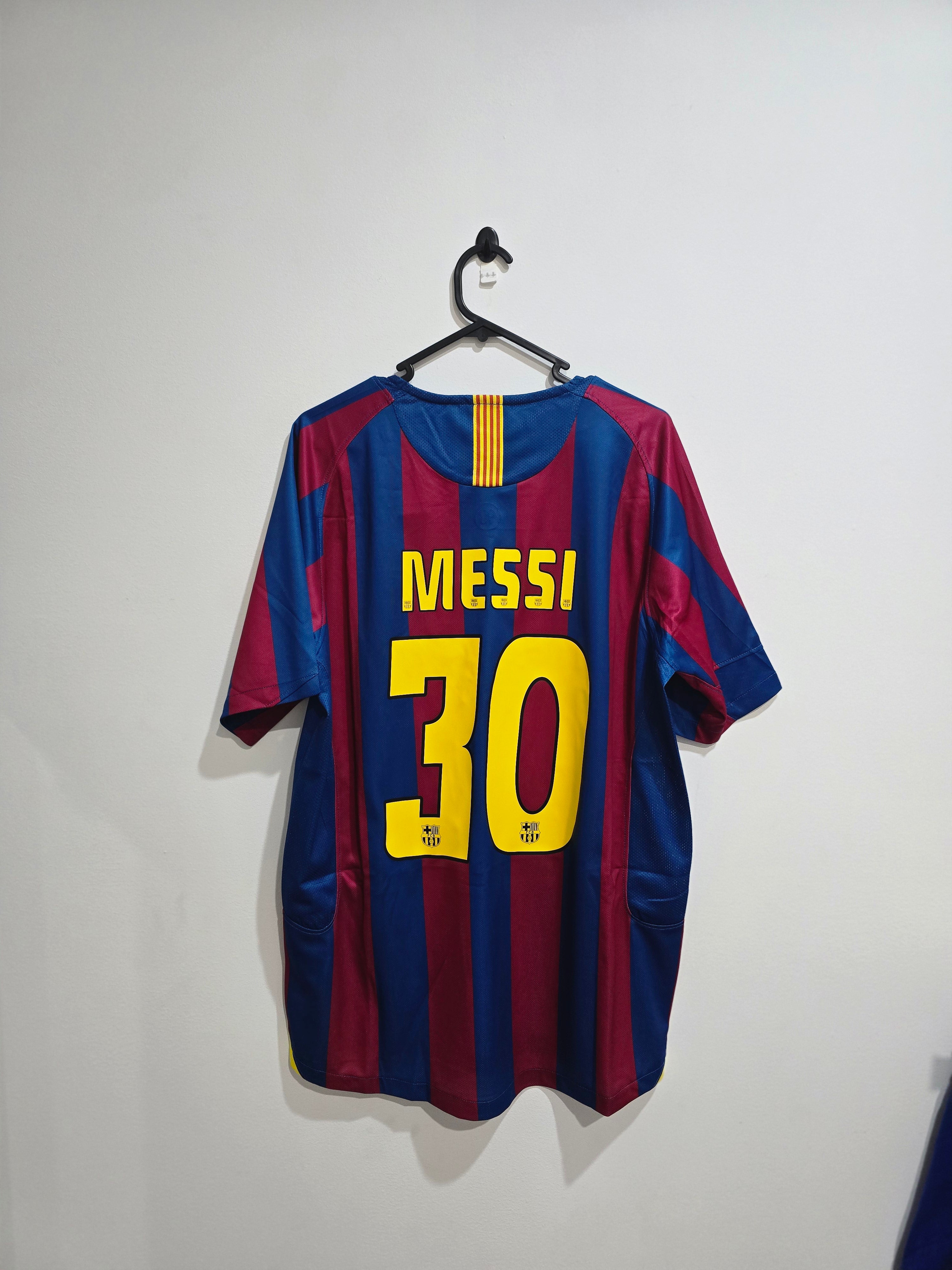 Barcelona Home Jersey 2005/06 #30 Messi