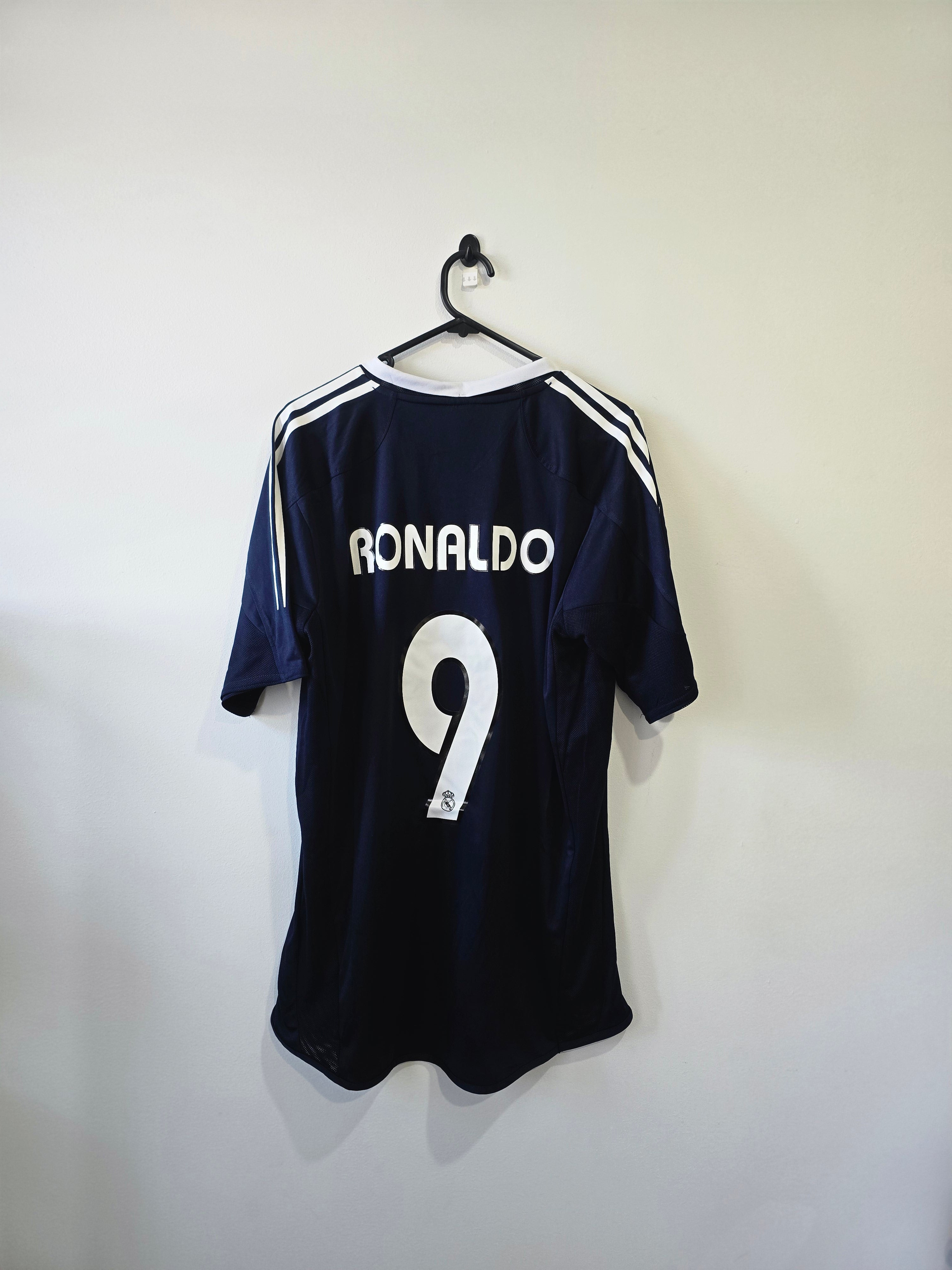 Real Madrid away jersey 2004/05 #9 Ronaldo Nazario