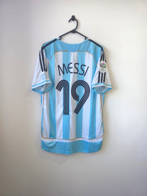 Argentina Home 2006 Worldcup Jersey #19 Messi