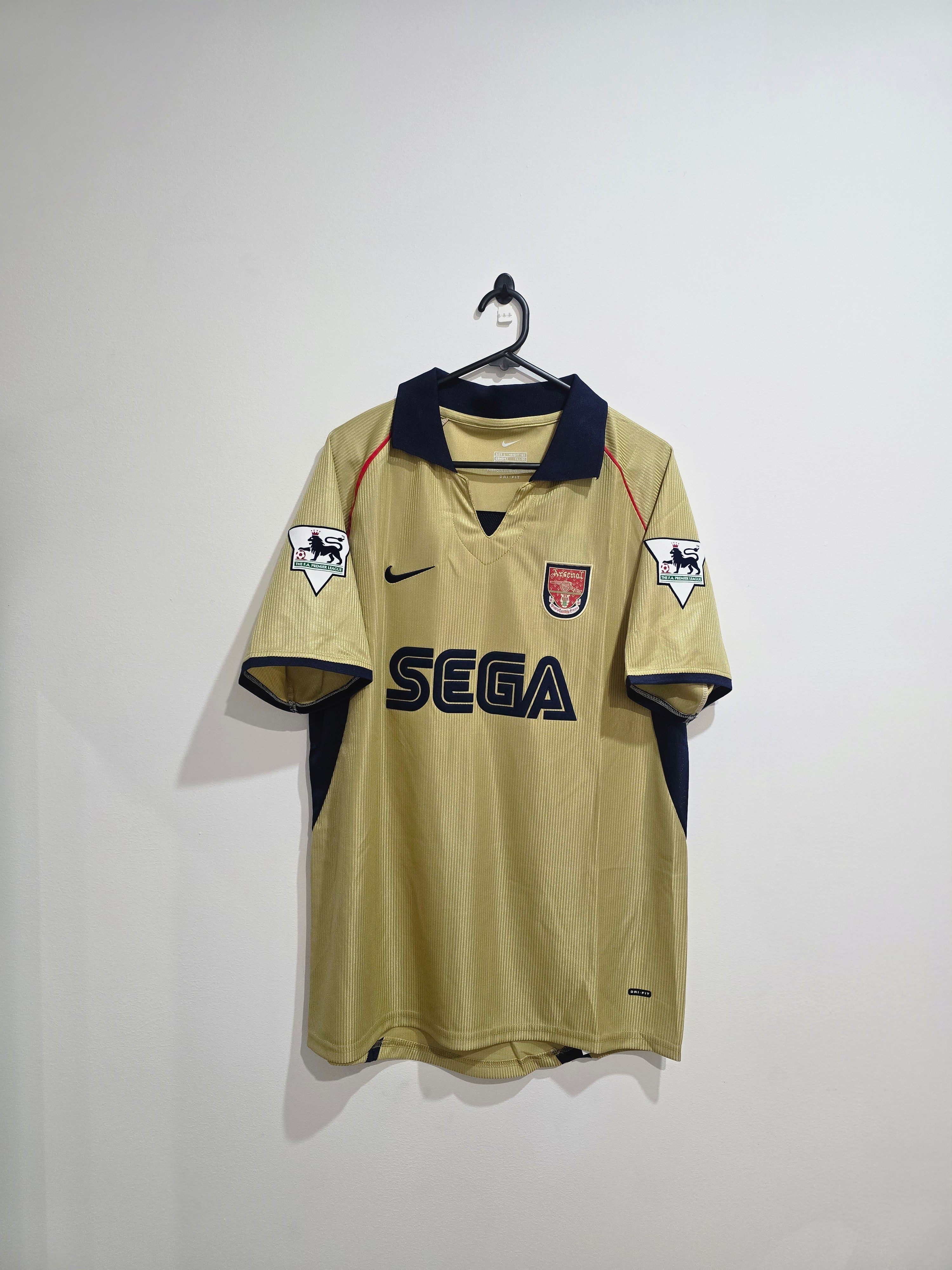 Arsenal Away 2001/02 Retro Jersey #14 Thierry Henry