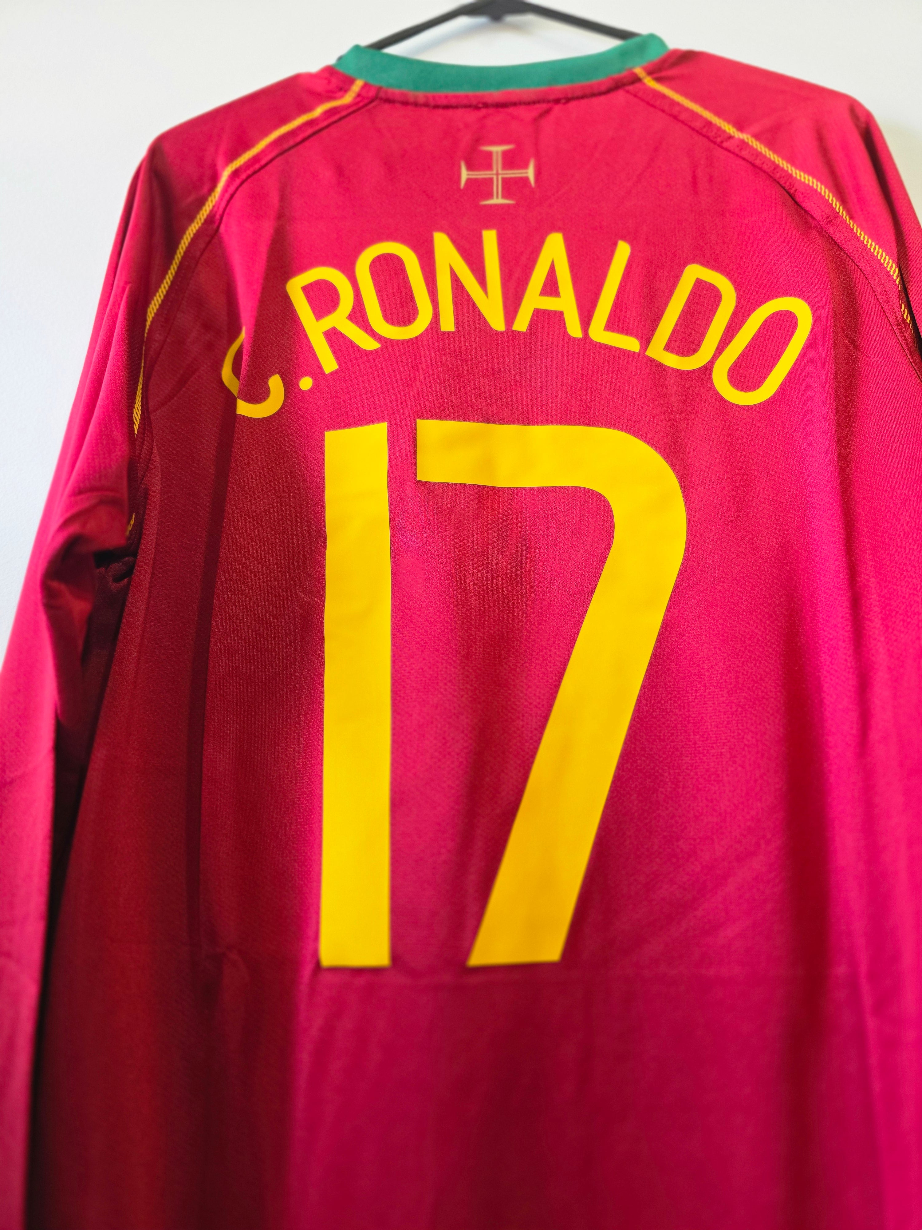 Portugal Home Jersey 2006 #17 Cristiano Ronaldo Retro