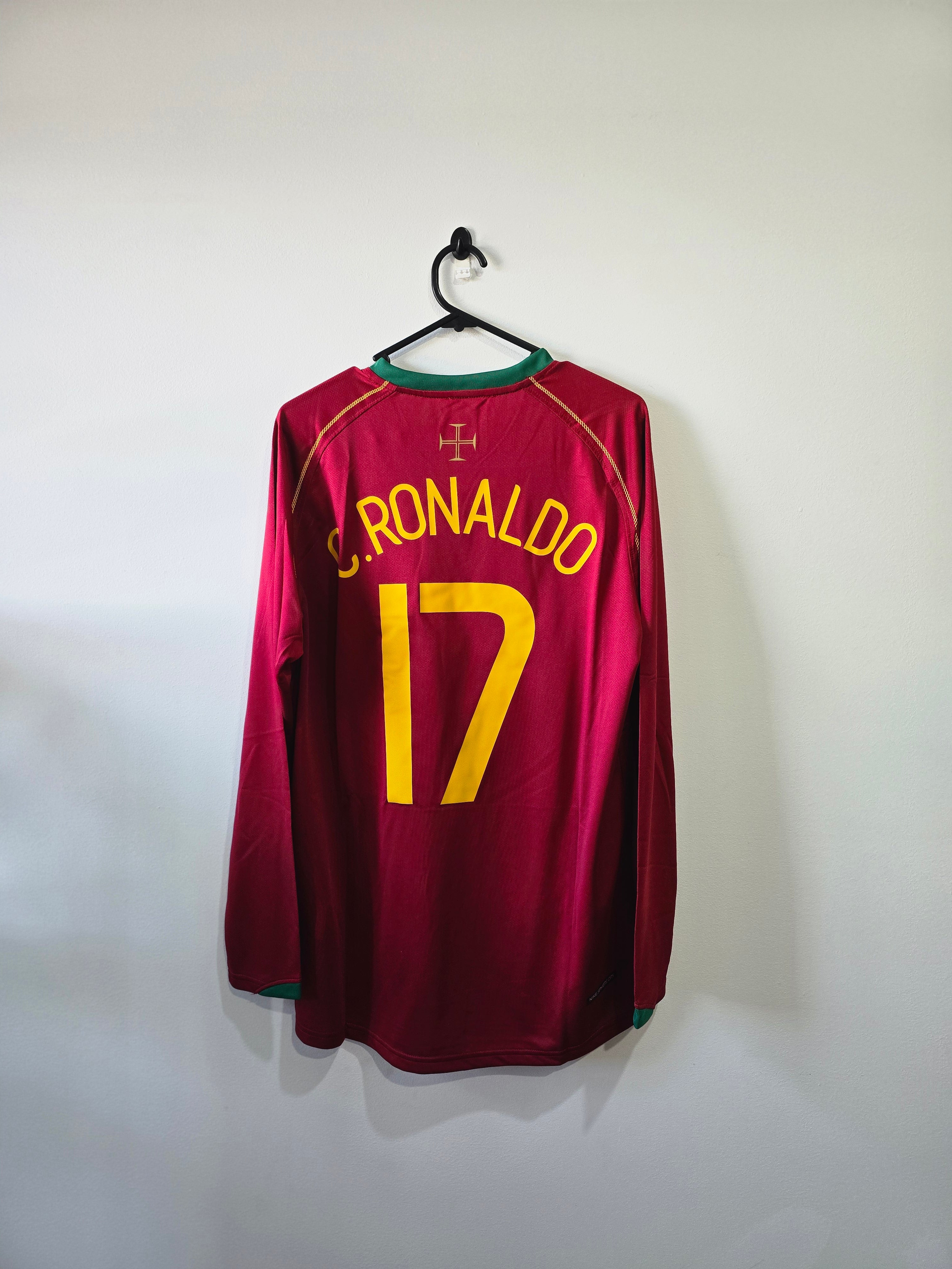 Portugal Home Jersey 2006 #17 Cristiano Ronaldo Retro
