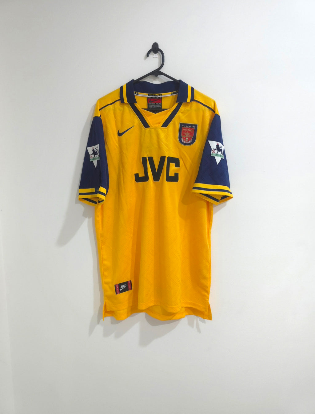 Arsenal 1996 Away Jersey #10 Dennis Bergkamp