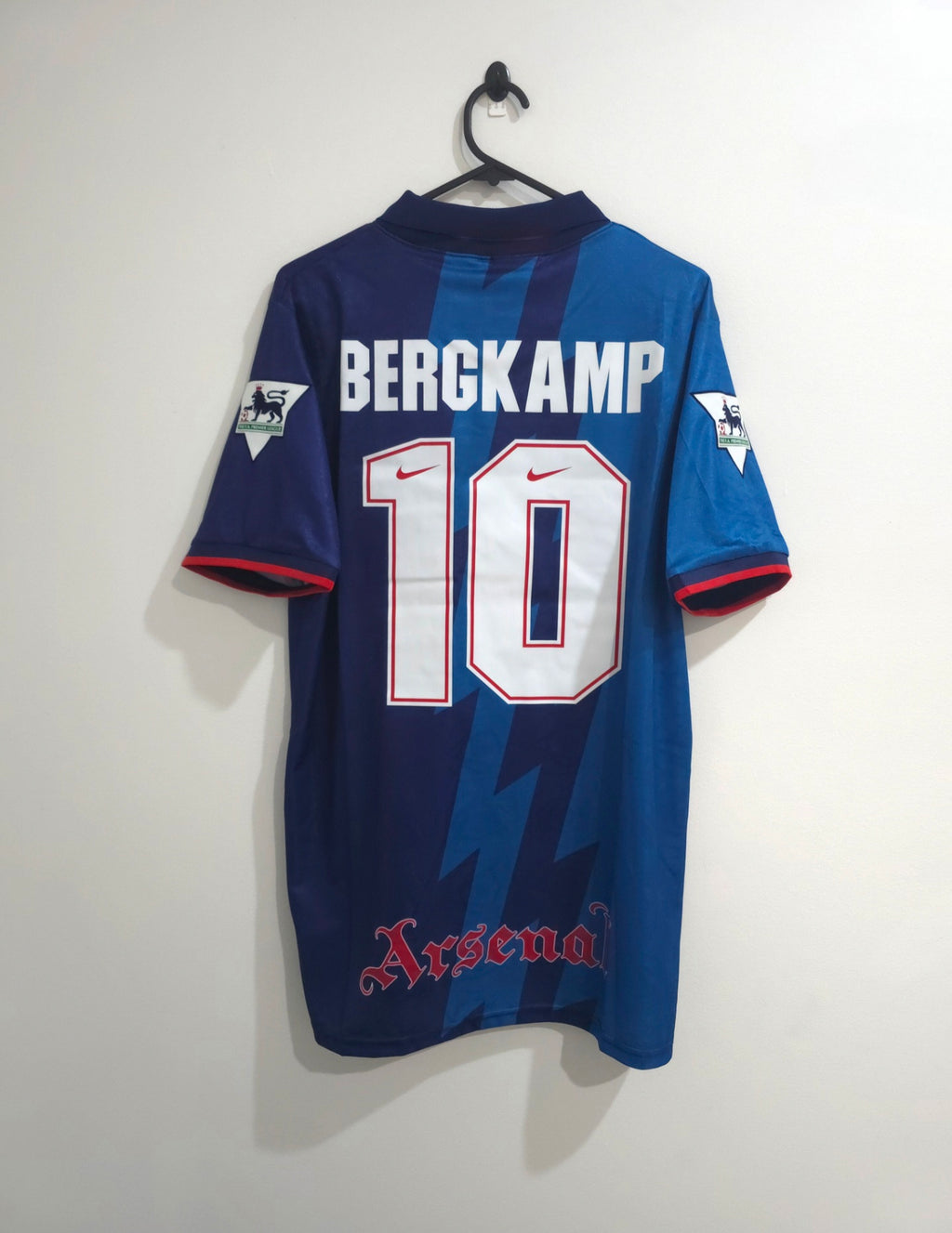 Arsenal Away 1995/96 Retro Jersey #10 Dennis Bergkamp