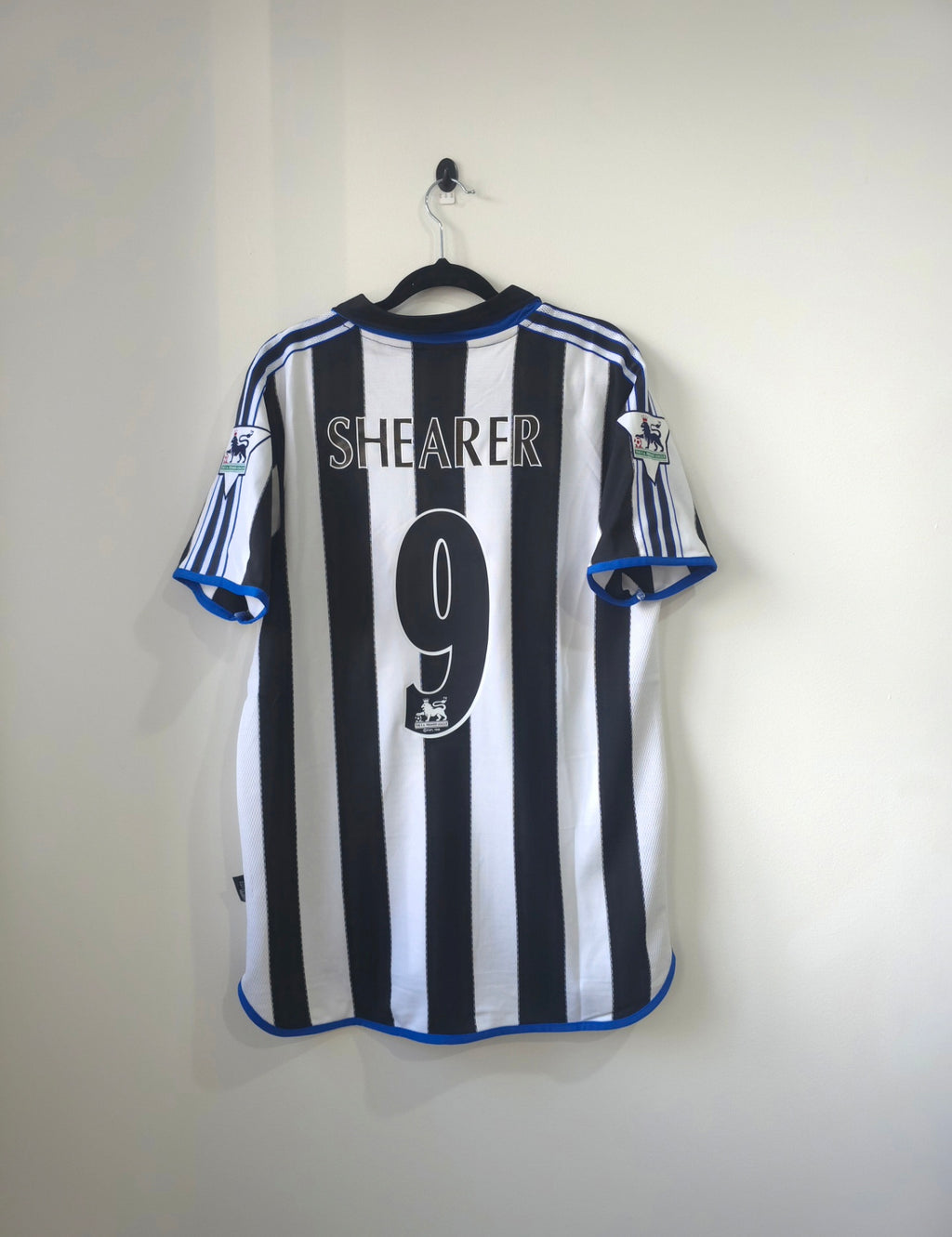 Newcastle United 1999/00 Home #9 Alan Shearer Retro