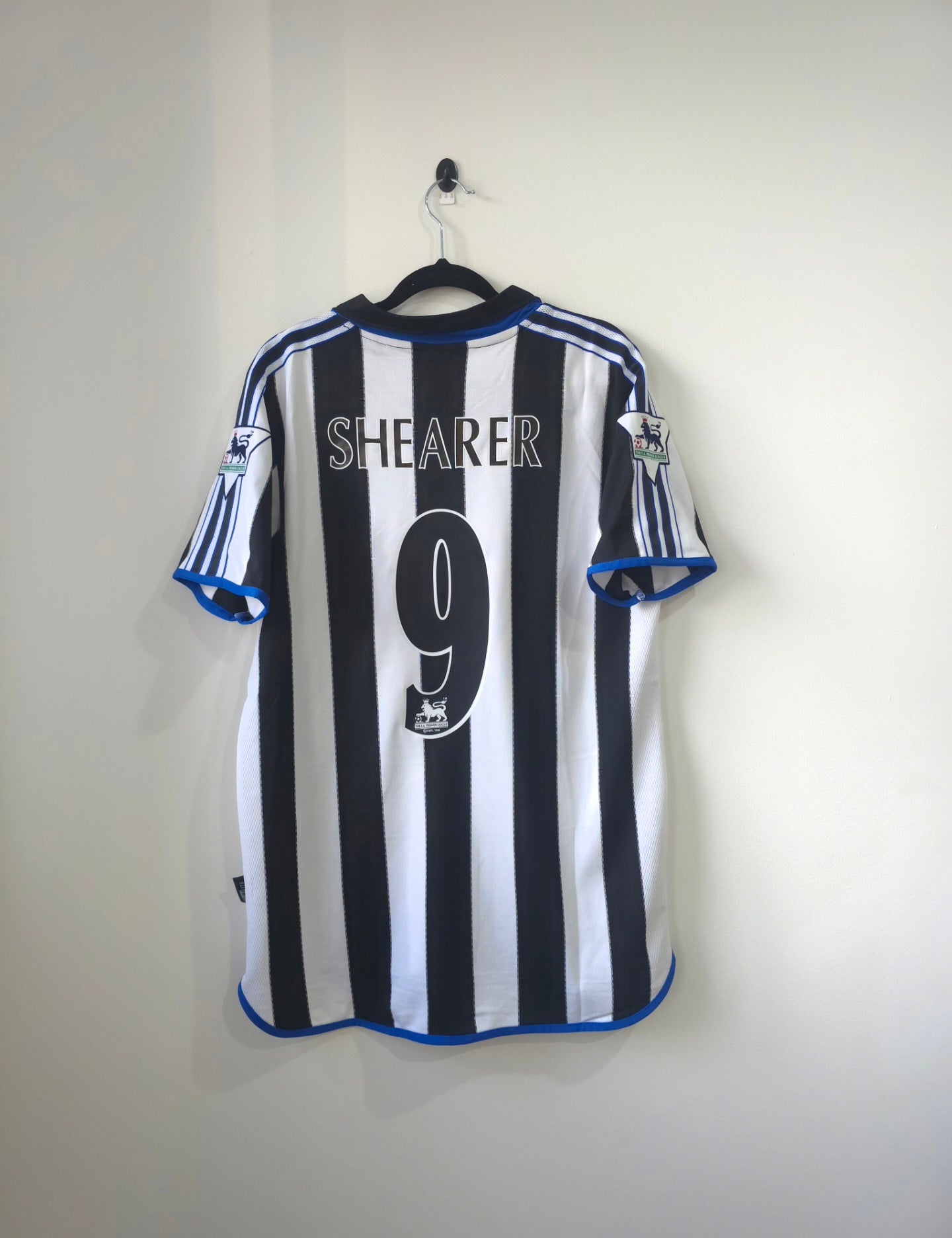 Newcastle United 1999/00 Home #9 Alan Shearer Retro