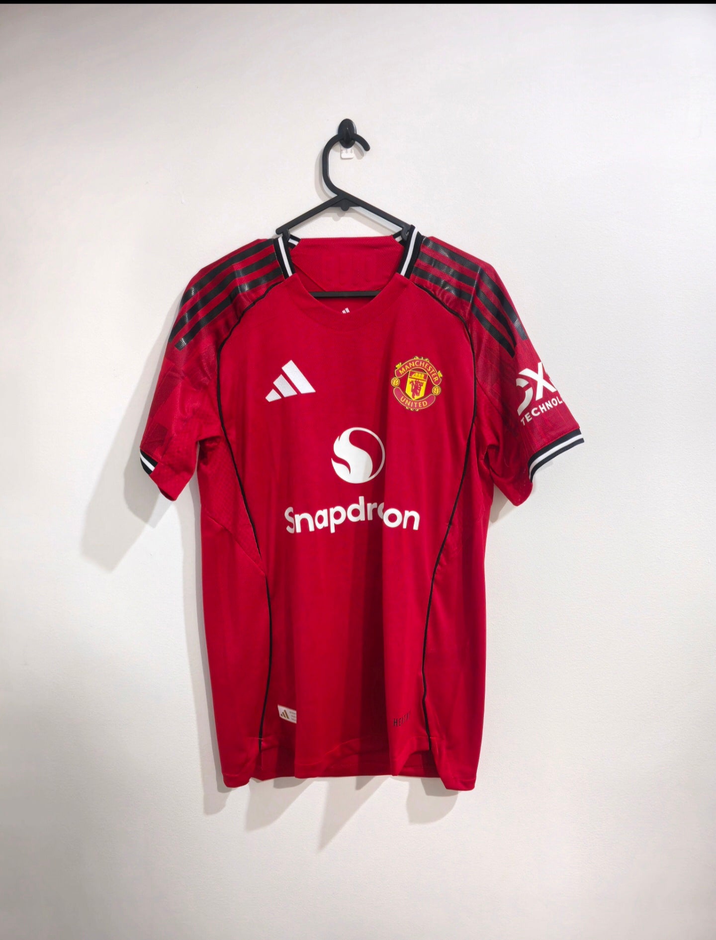 Manchester United Home Jersey 2025/26 player edition